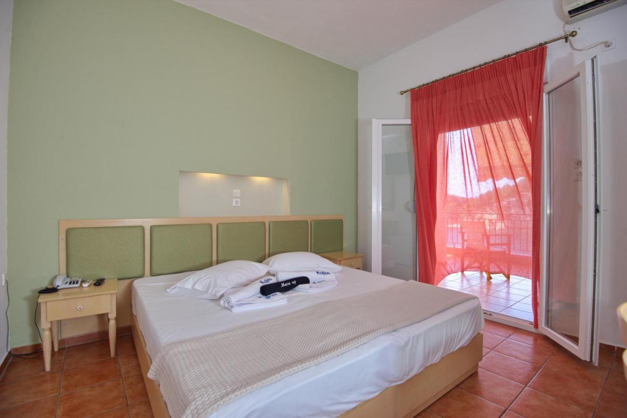 Kavos Hotel