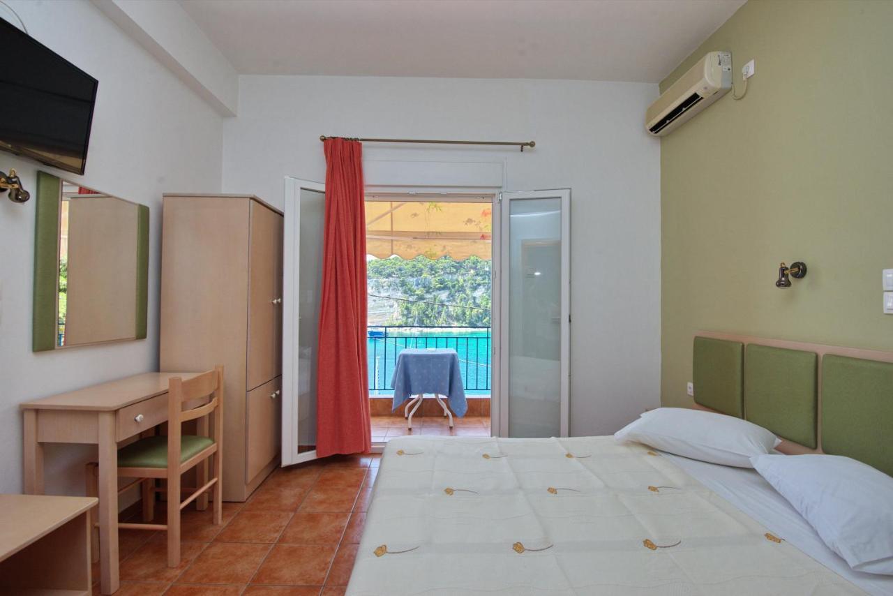 Kavos Hotel