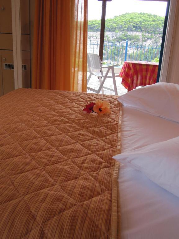 Kavos Hotel Patitírion