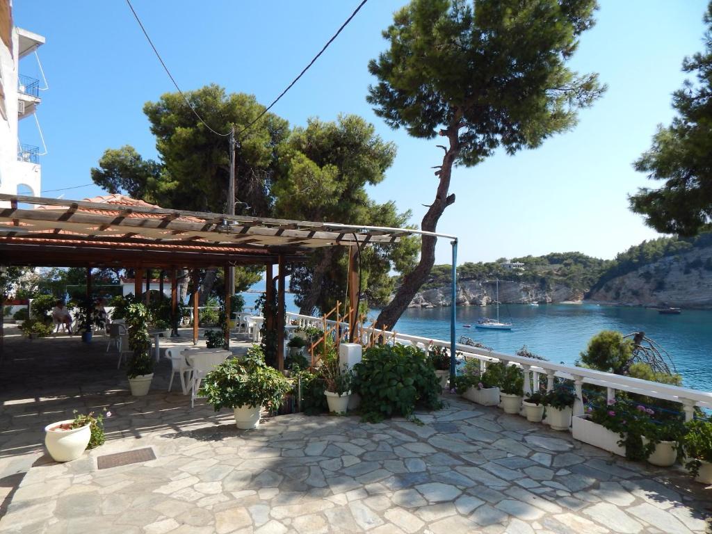 Kavos 2*