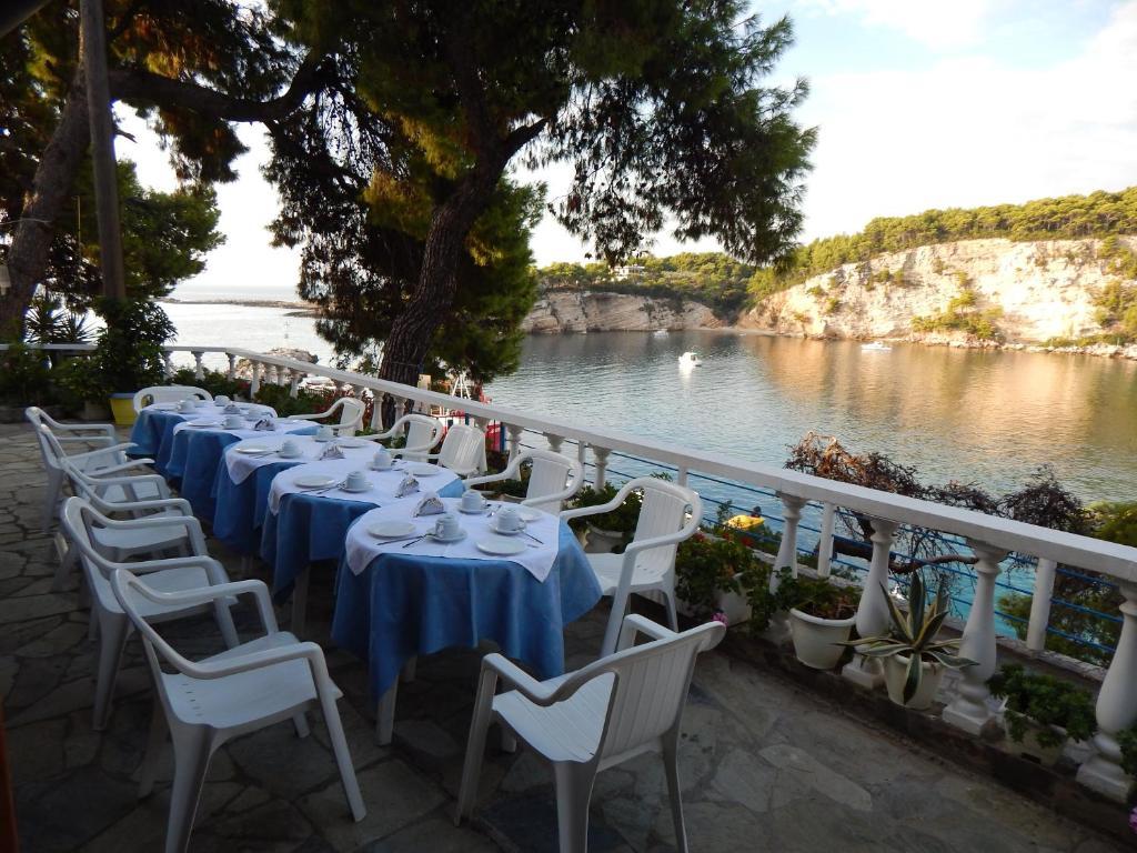 Hotel Kavos 2*