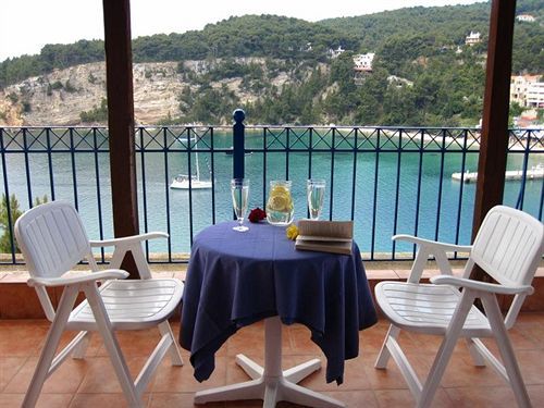 Kavos Hotel Patitírion